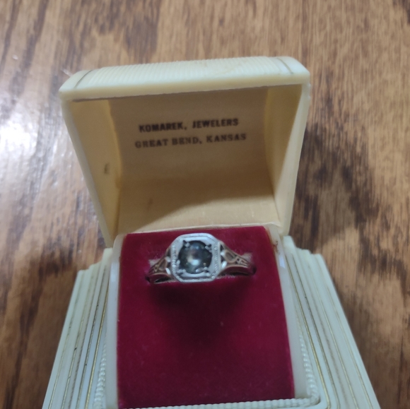 Antique ring - Picture 9 of 12